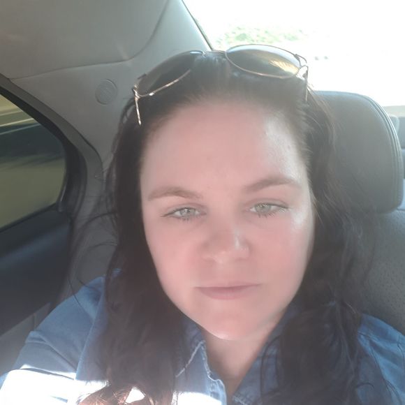 Meet your Posher, Tracey - Picture 1 of 1